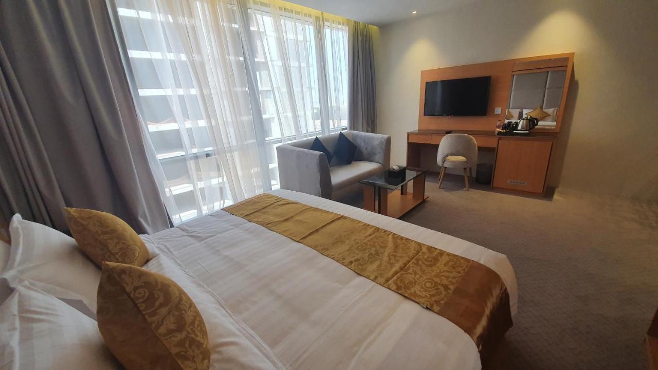 Al Rayyan Tower Hotel เจดดาห์ ภายนอก รูปภาพ