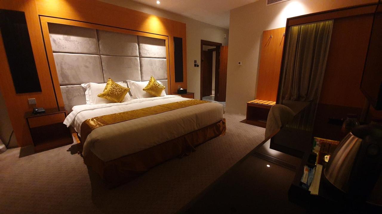 Al Rayyan Tower Hotel เจดดาห์ ภายนอก รูปภาพ