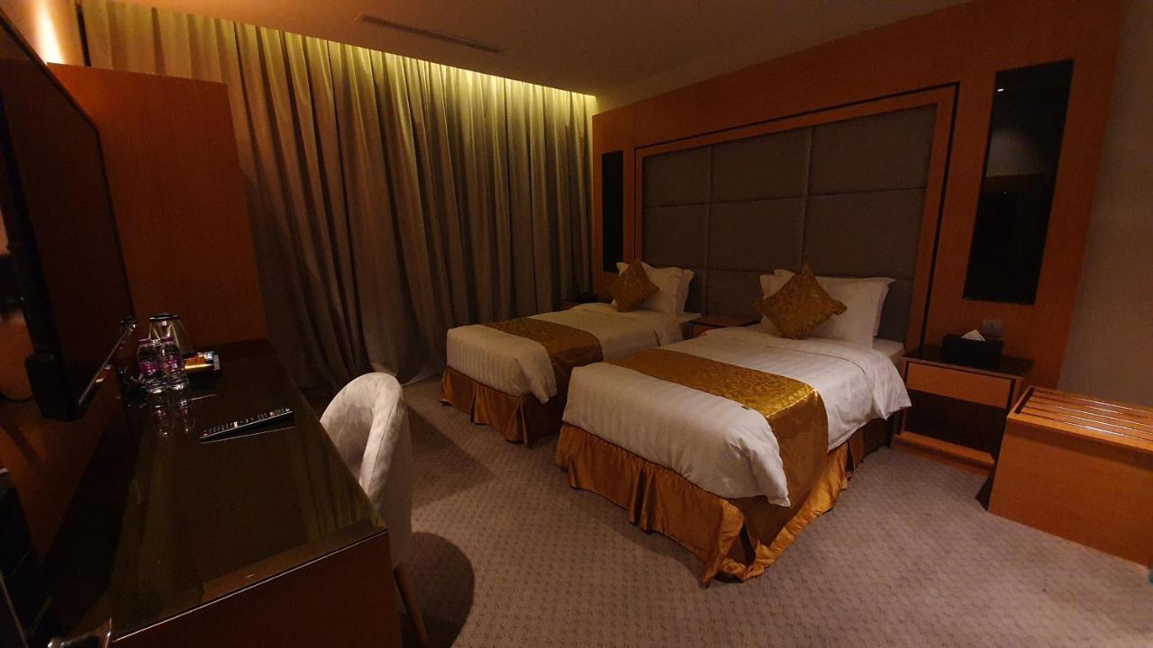 Al Rayyan Tower Hotel เจดดาห์ ภายนอก รูปภาพ