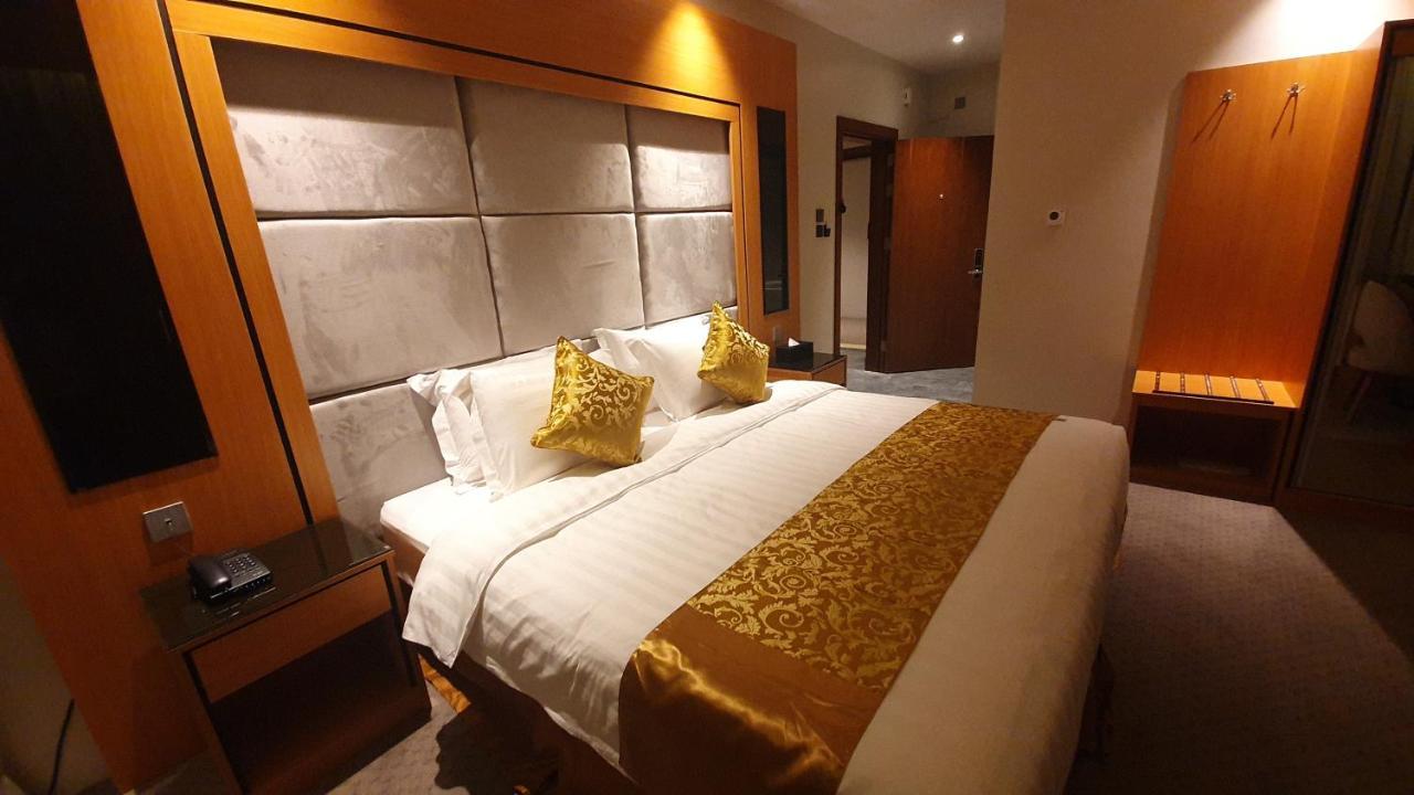 Al Rayyan Tower Hotel เจดดาห์ ภายนอก รูปภาพ